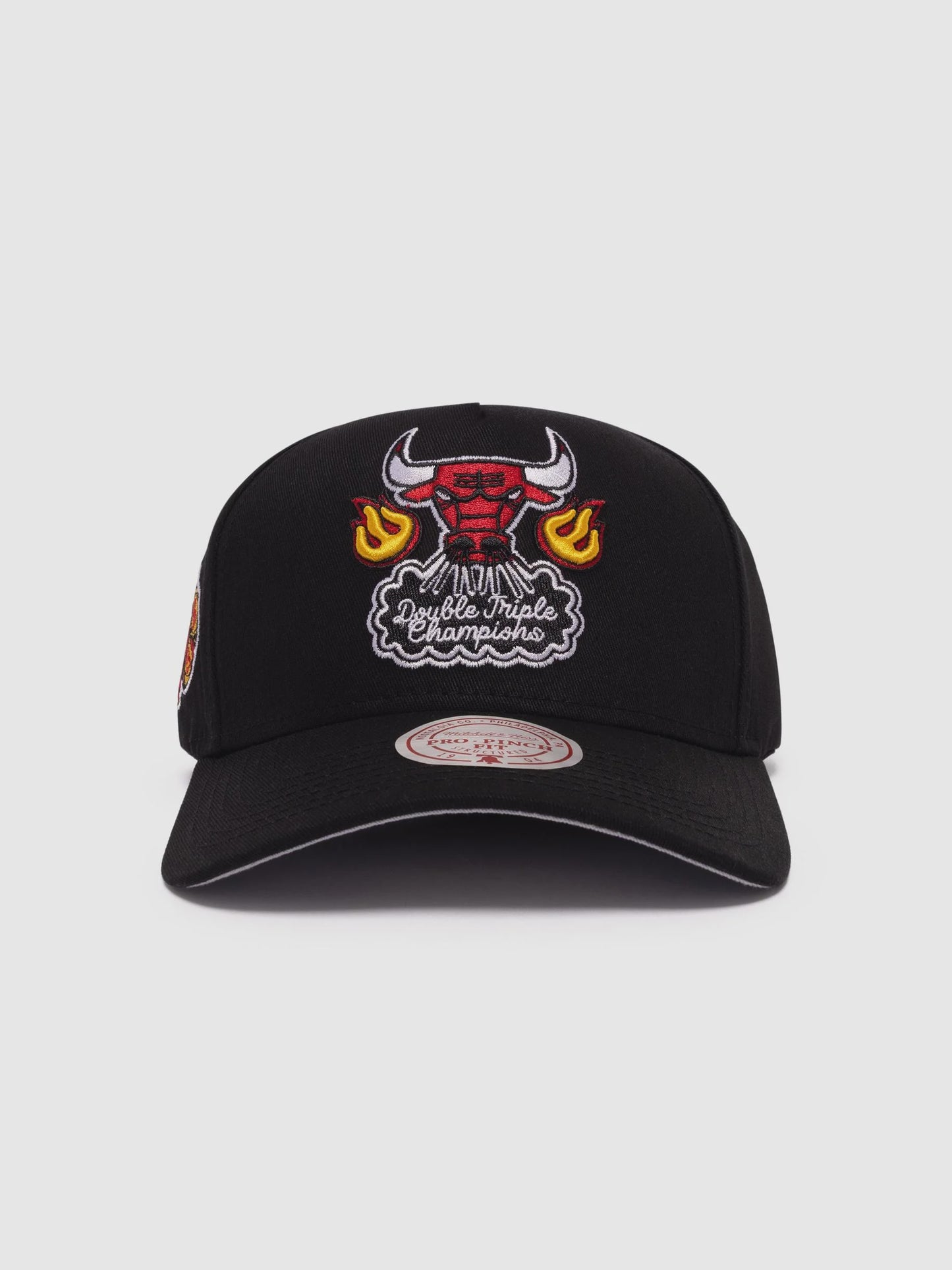 Mitchell&Ness On Fire Bulls Black MNCG24208
