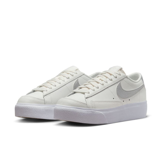 Nike Blazer Low Platform Ess W DQ7571-101