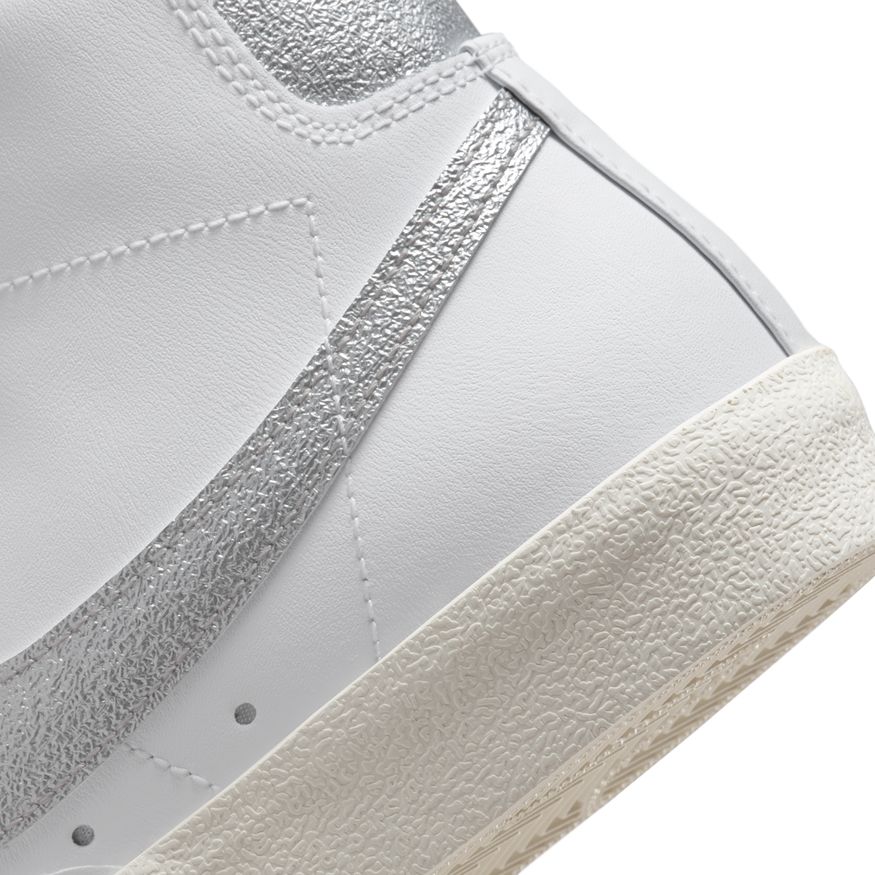 Nike Blazer Mid 77 Ess W DQ7574-100