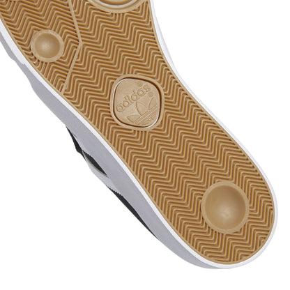 Adidas Seeley XT Black/White GZ8568 – Fridge freezer icebox